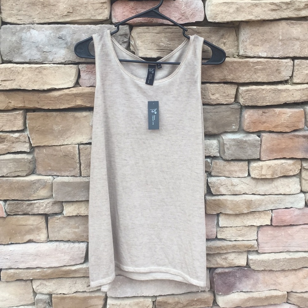 NWT oversized tank